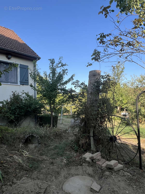 Maison à COULANGES-LES-NEVERS