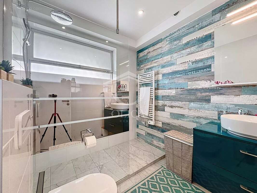 Appartement à VILLENEUVE-LOUBET