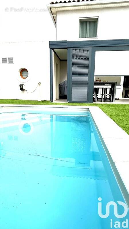 Photo 1 - Maison à LA LONDE-LES-MAURES