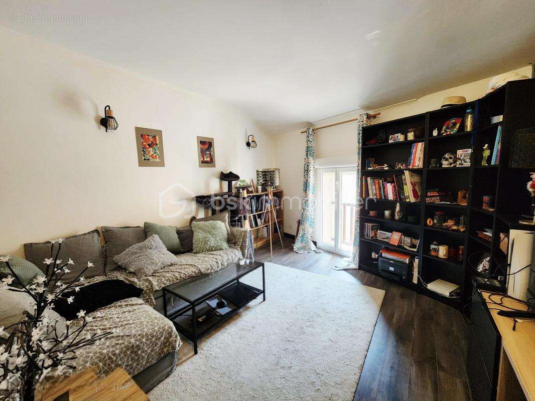 Appartement à CADENET