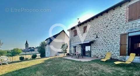 Appartement à LACAPELLE-DEL-FRAISSE