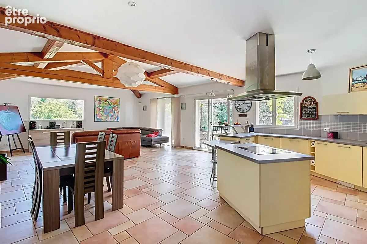 A VENDRE - Maison Draguignan 5 pièces 140 m² + 15 m² garage sur 4278 m² de jardin - photo 3