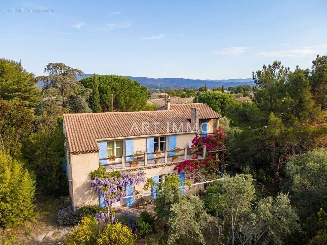 Maison à ROBION