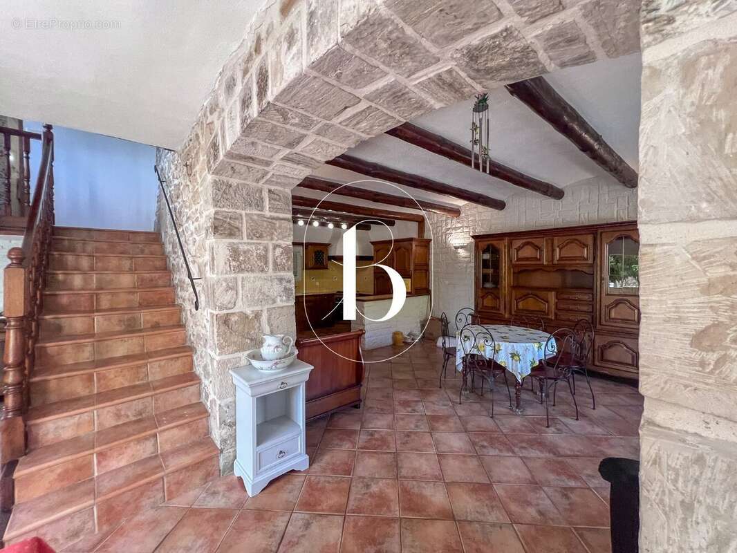 Maison 100 m² à Vagnas  - photo 3