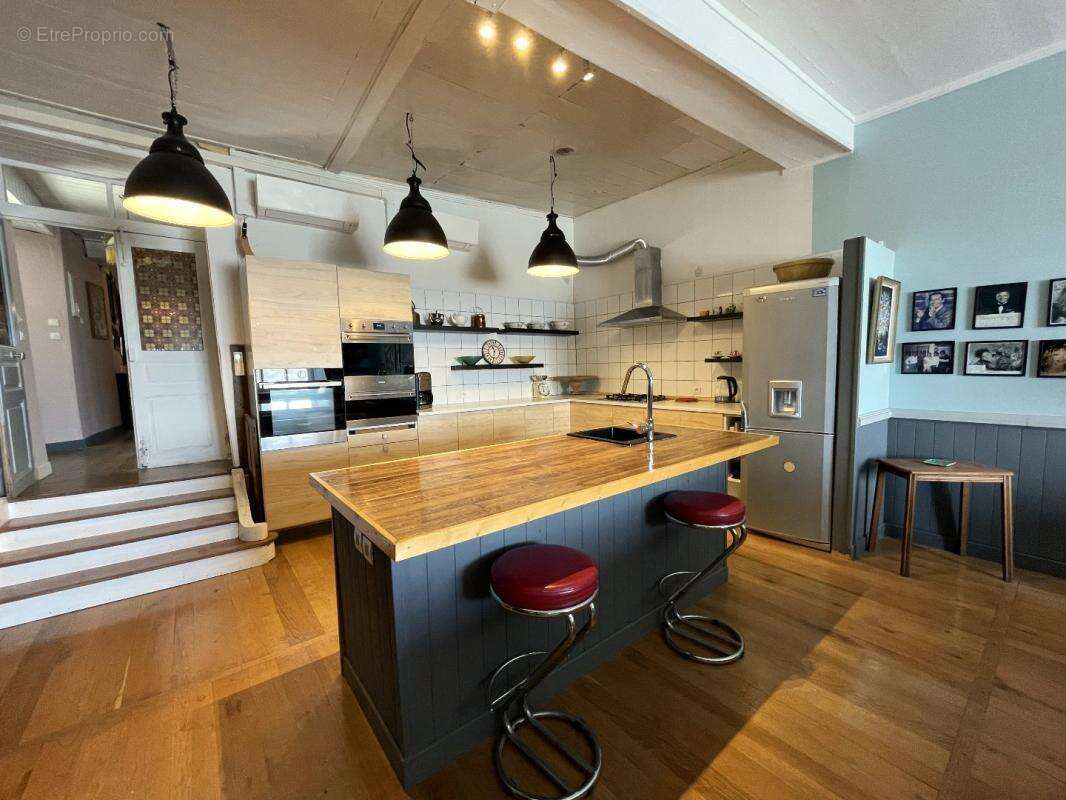 Maison à MUR-DE-BARREZ