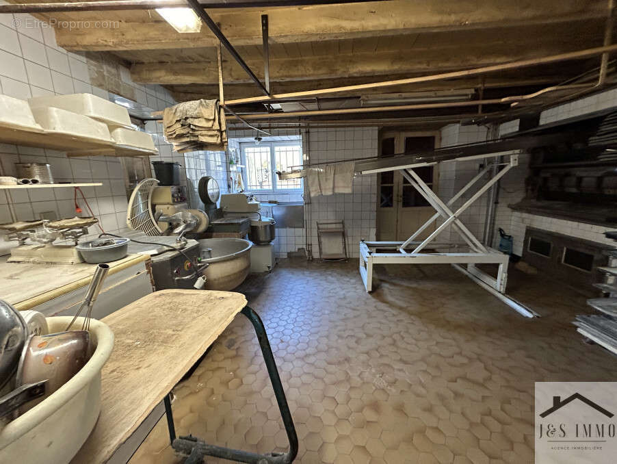 Maison à CHASSENEUIL-SUR-BONNIEURE