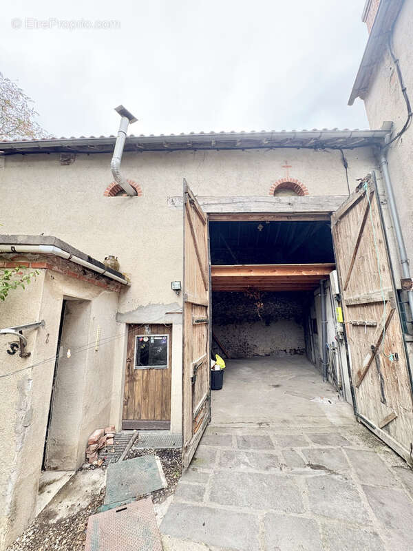 Maison à SAINT-MYON