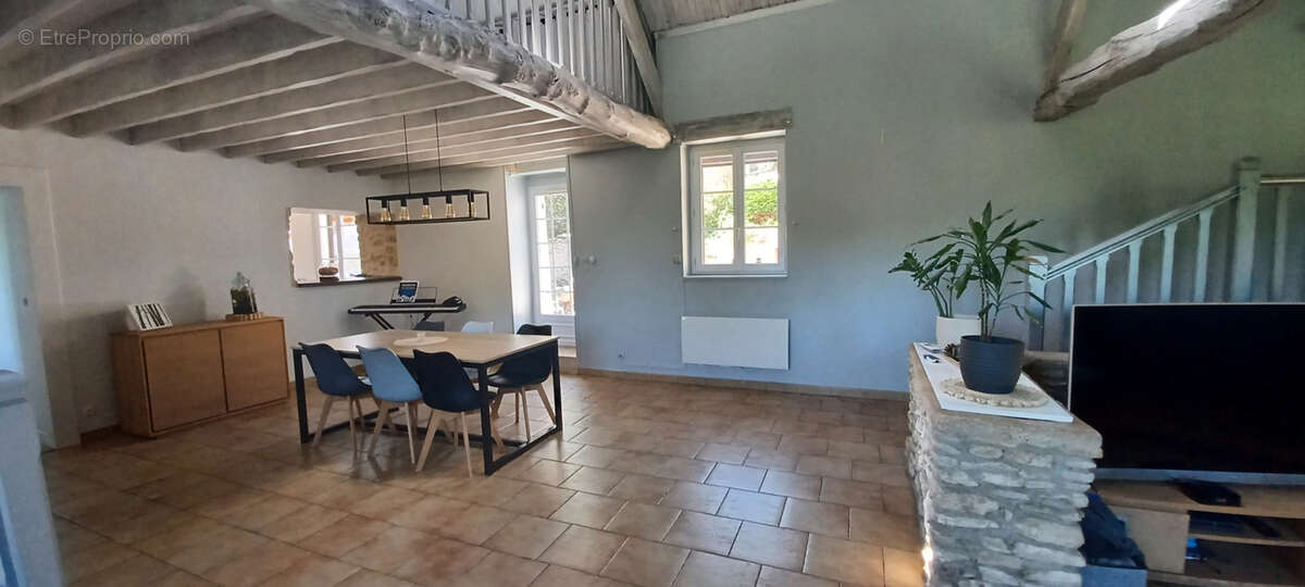 Foulangues maison en pierres de 135m2 - photo 5