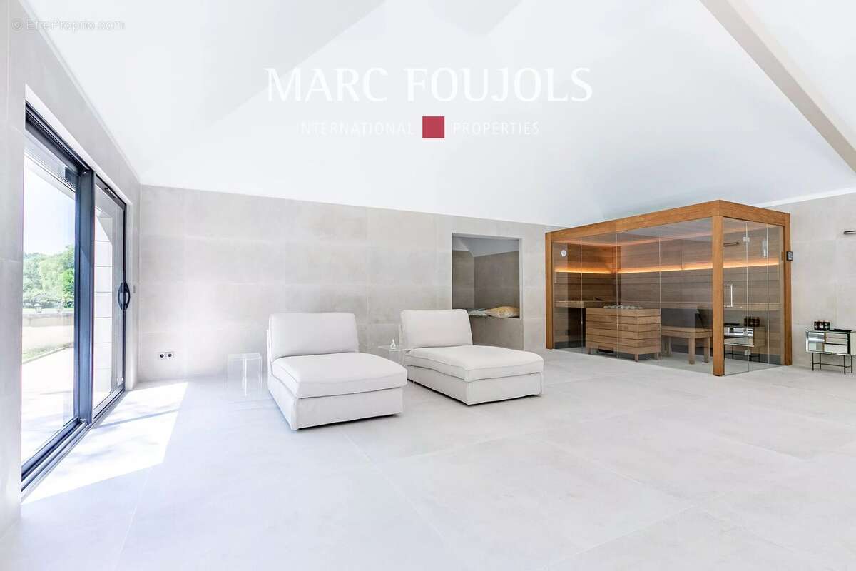 Maison à FONTAINE-CHAALIS