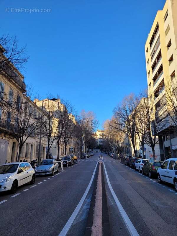 Appartement à MARSEILLE-5E