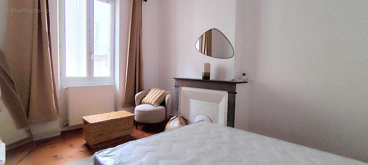 Villeurbanne Gratte Ciel - appartement T2 lumineux au calme - photo 3