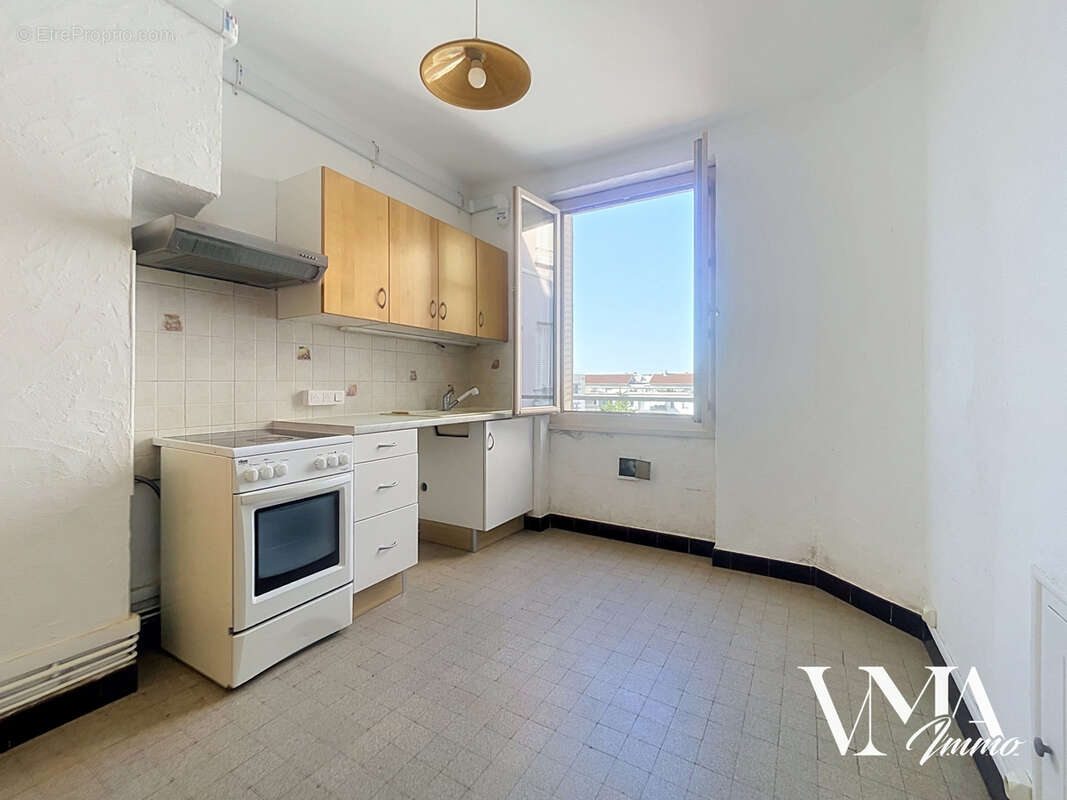 EXCLISIVITÉ / MONPLAISIR - Bel Appartement T3 de 62 m2 au 5ème étage avec ascenseur - photo 7