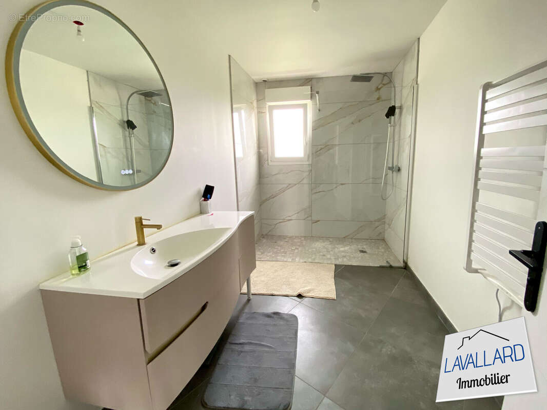 Maison à FLIXECOURT