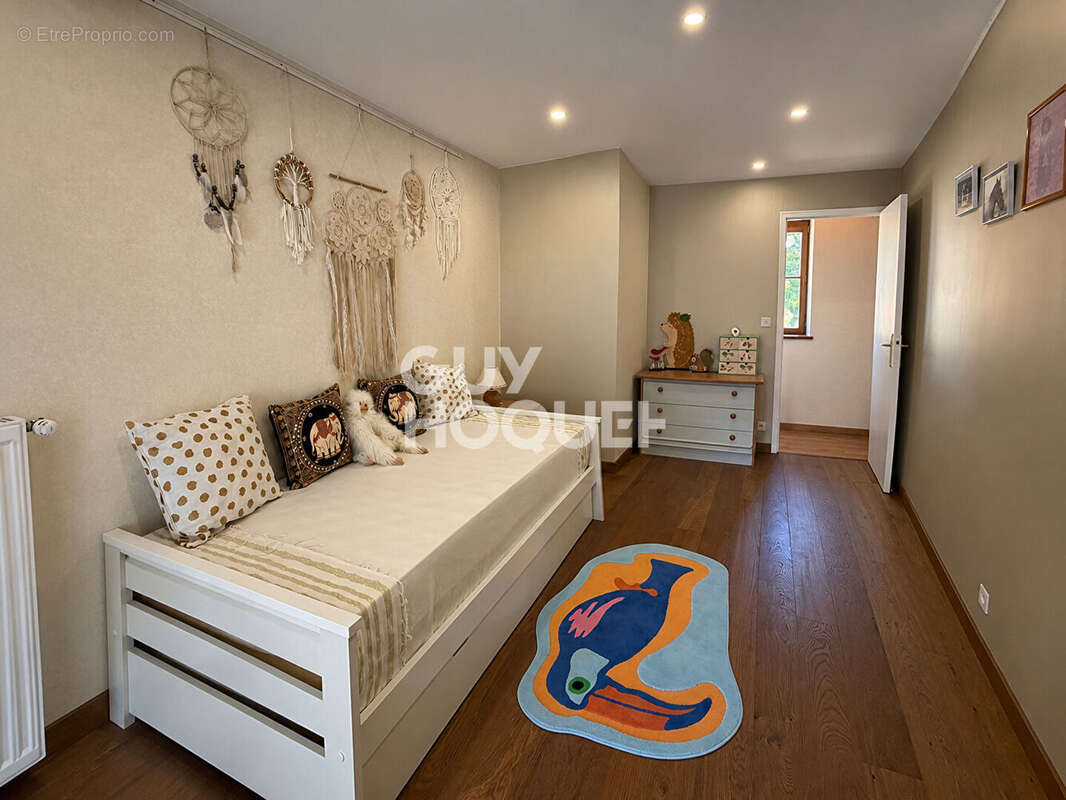 Maison de caractère 135m2 avec jardin et grange - photo 4