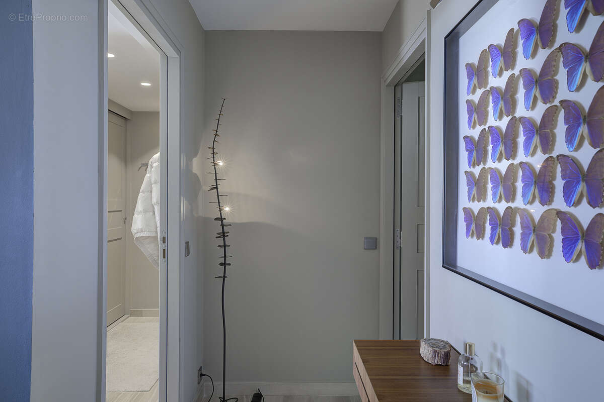 Appartement à VALLAURIS