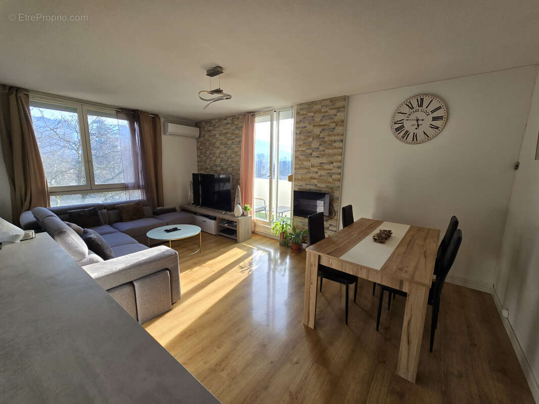 Appartement à ECHIROLLES