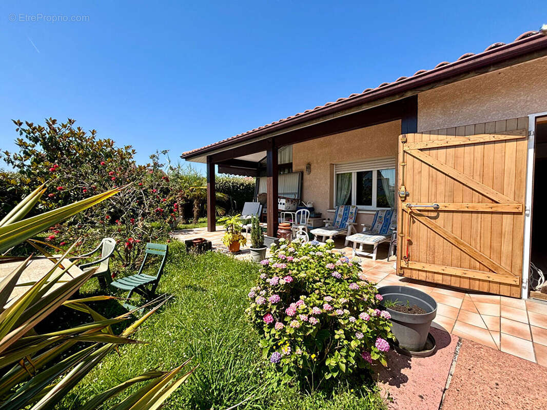 À VENDRE  Maison de plain-pied avec jardin à Saint-Paul-lès-Dax - photo 2