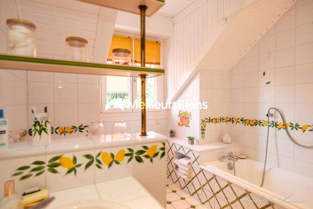 Maison à NEUVECELLE