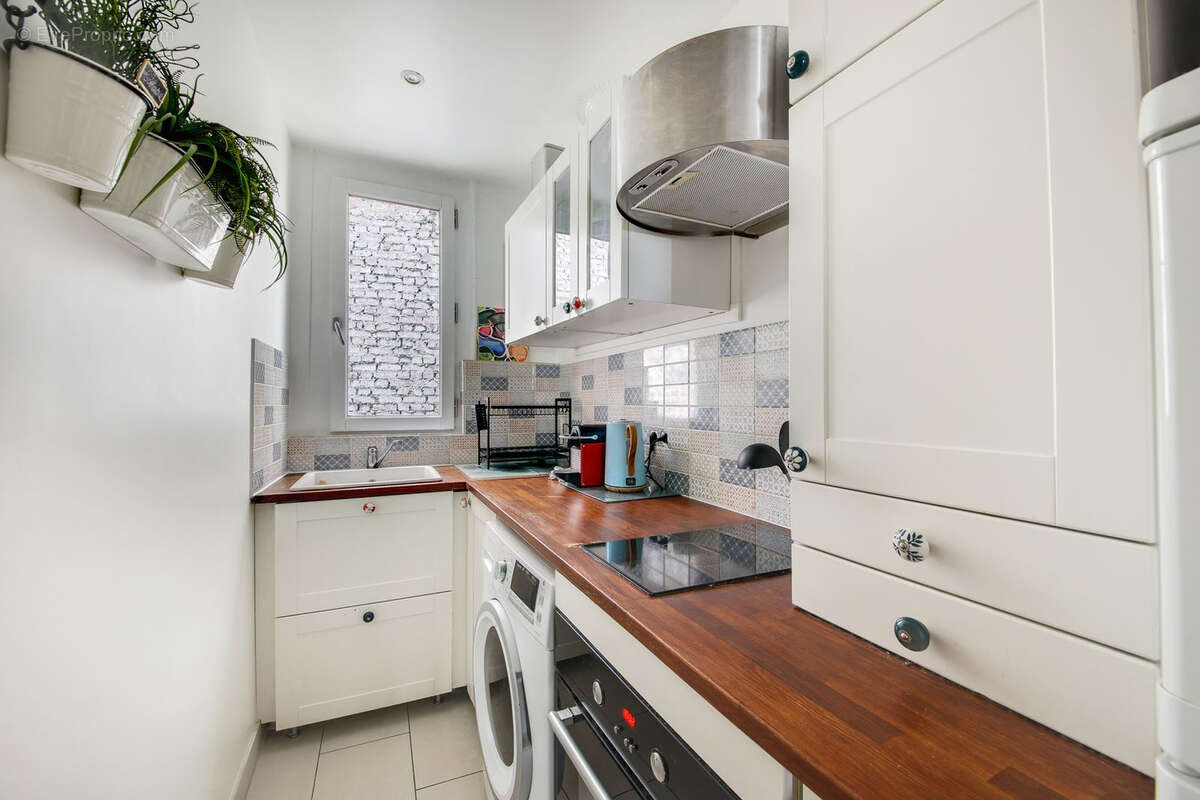 Appartement à PARIS-18E