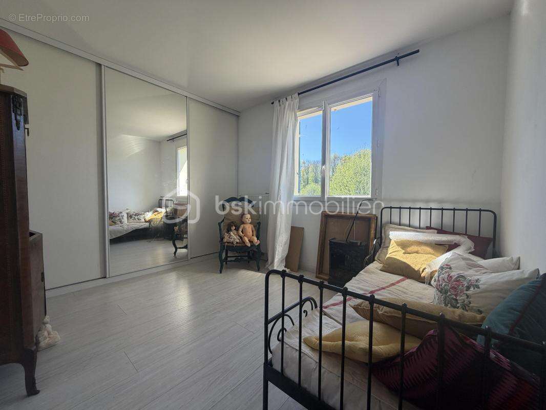 Maison à MAGNY-LE-HONGRE