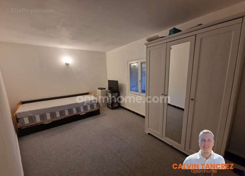 Appartement à SAINT-BRES