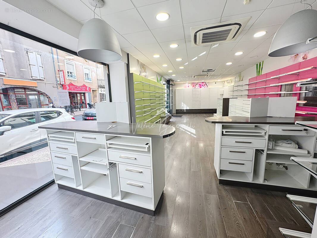 Commerce à SAINT-AFFRIQUE