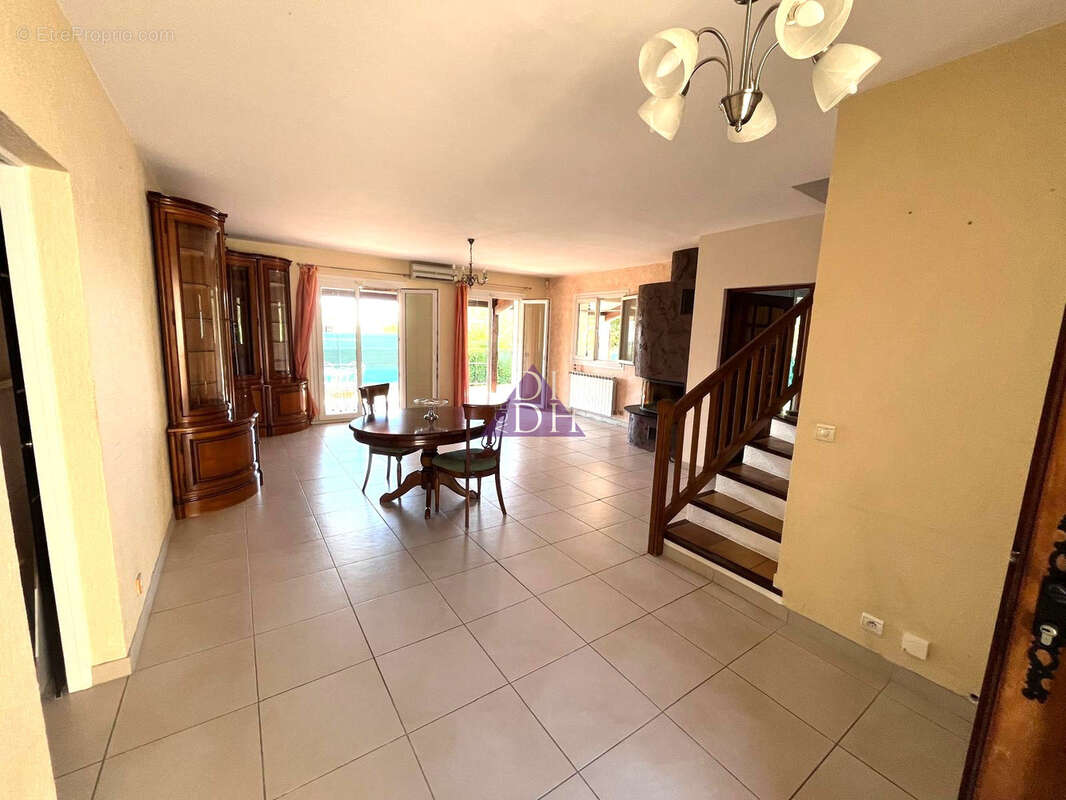 Maison à LA VALETTE-DU-VAR