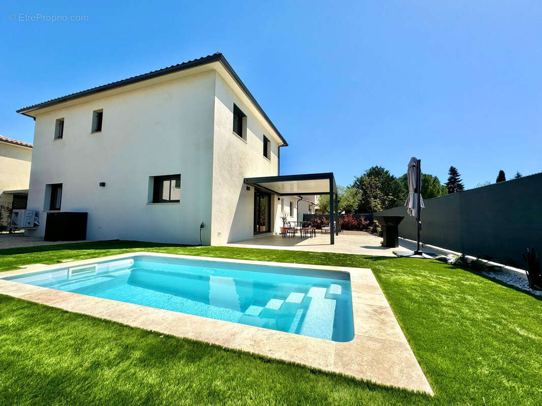 Maison à FAYENCE