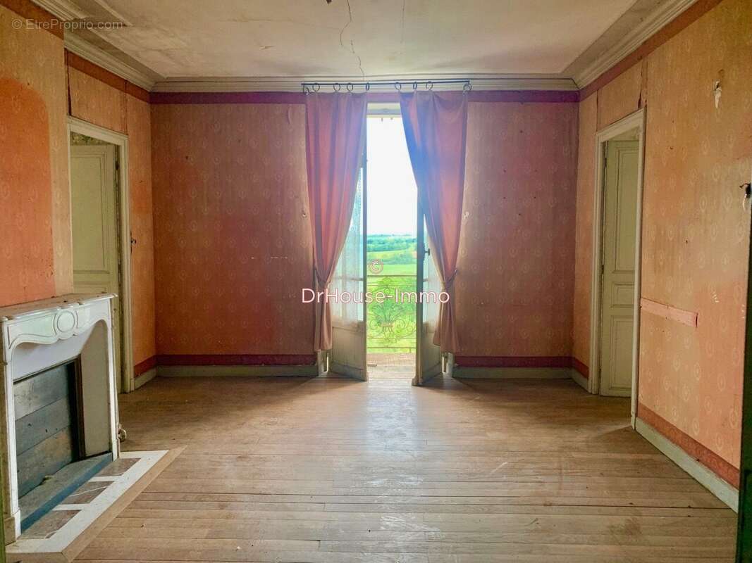 Maison 223 m² à Sainte-Colombe  - photo 36