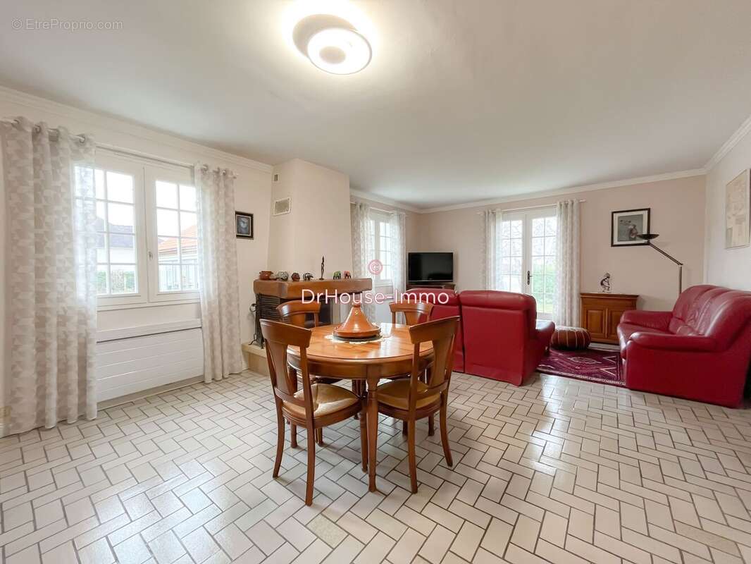 Maison à CHATELLERAULT