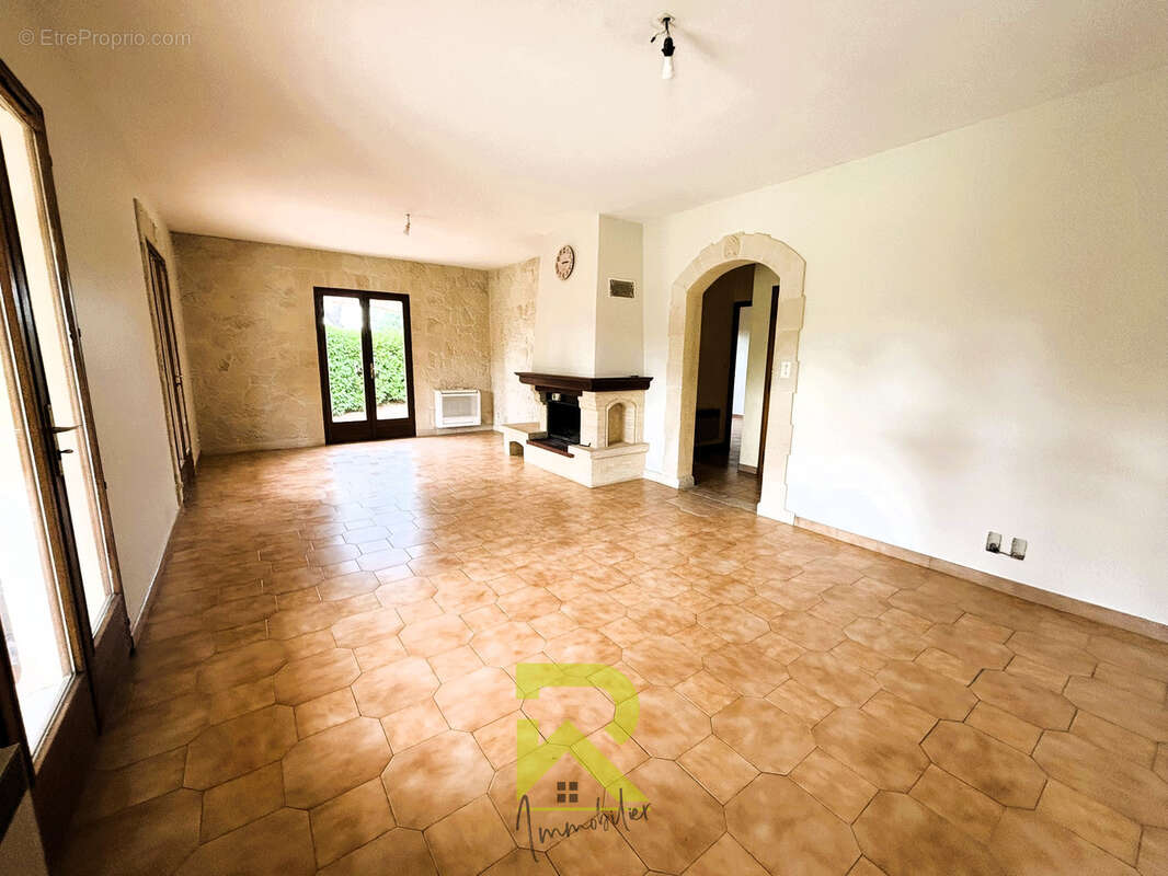 Florensac villa familiale  5 chambres - photo 7