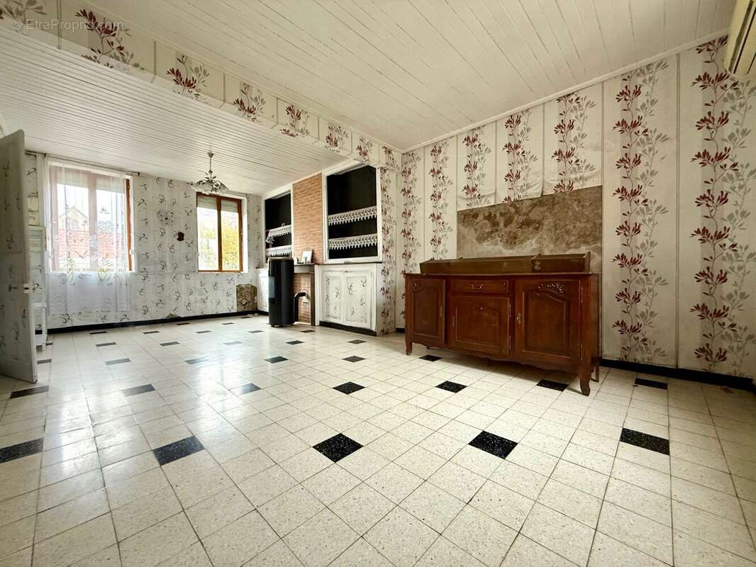 Maison à SAINT-PIERRE-BROUCK