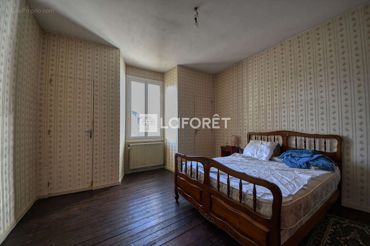 Maison à LISLE-SUR-TARN