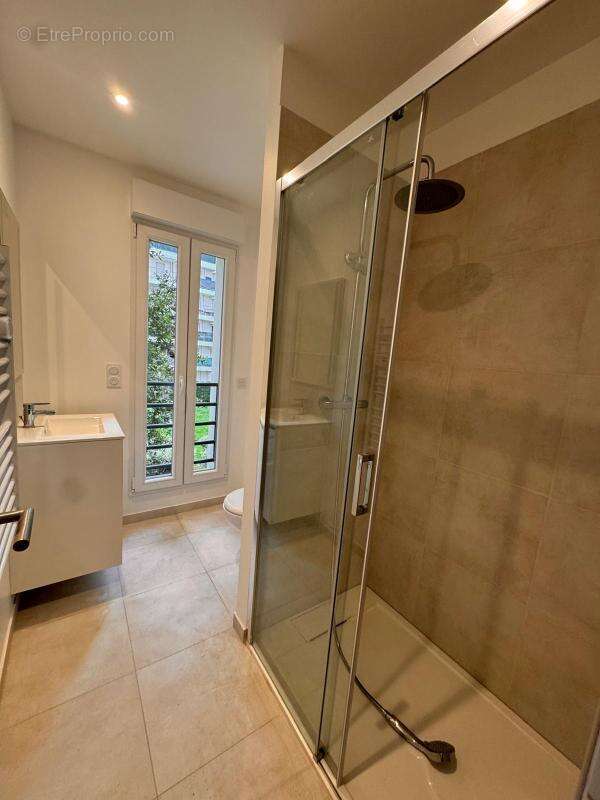 Très beau T4 de 55m², Aubervilliers - photo 5