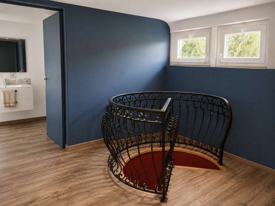 Pièce paliére - Maison à vendre à Saint-Pierre-du-Vauvray - Maison à SAINT-PIERRE-DU-VAUVRAY