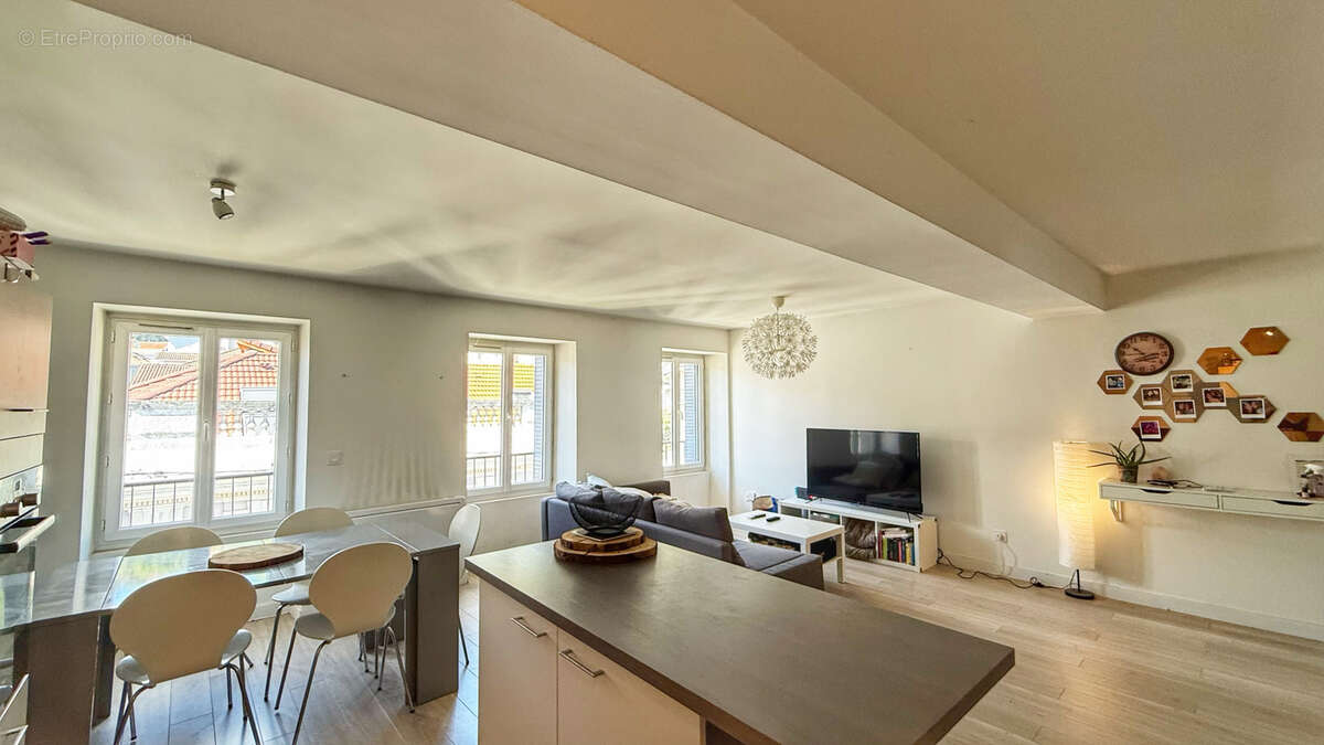 Appartement à VOIRON