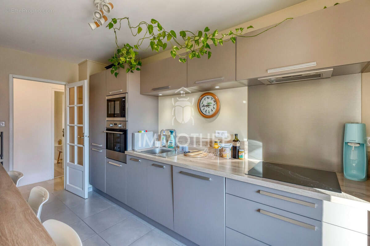 Appartement à MEYLAN