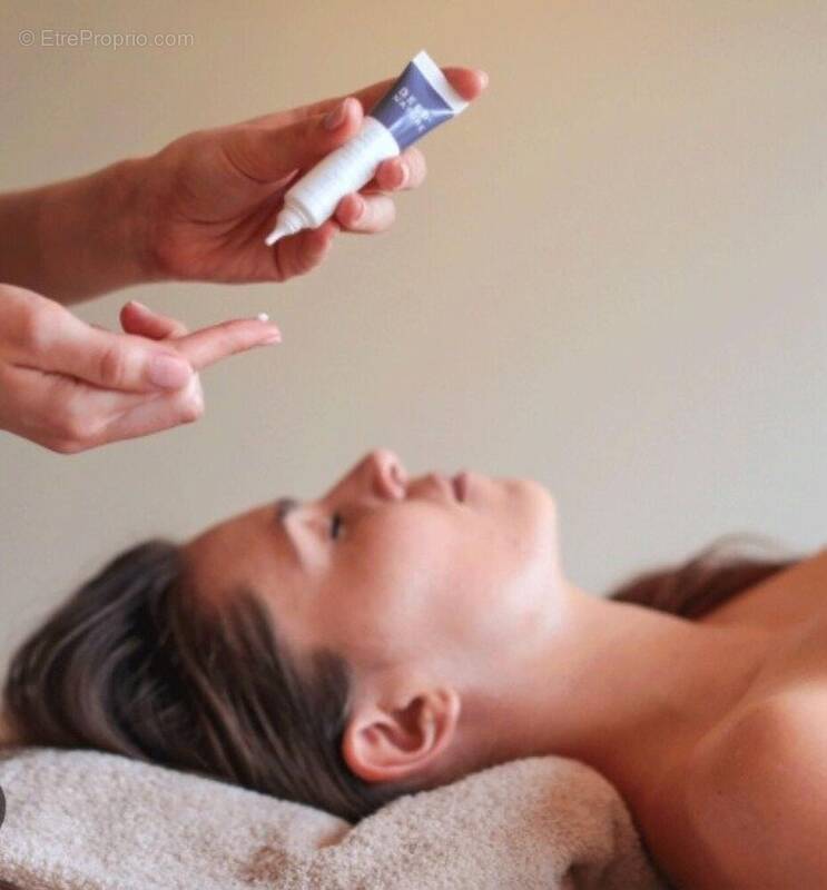 Photo 1 - Commerce à PARIS-9E