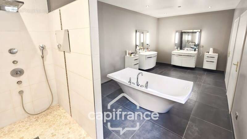 Maison à CHALON-SUR-SAONE