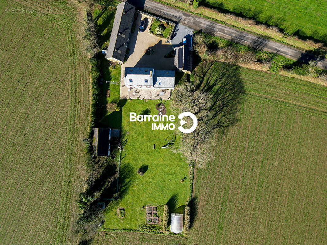 Maison à LE DRENNEC