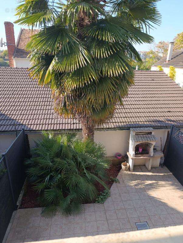 Maison à SAINT-PIERRE-DU-PERRAY