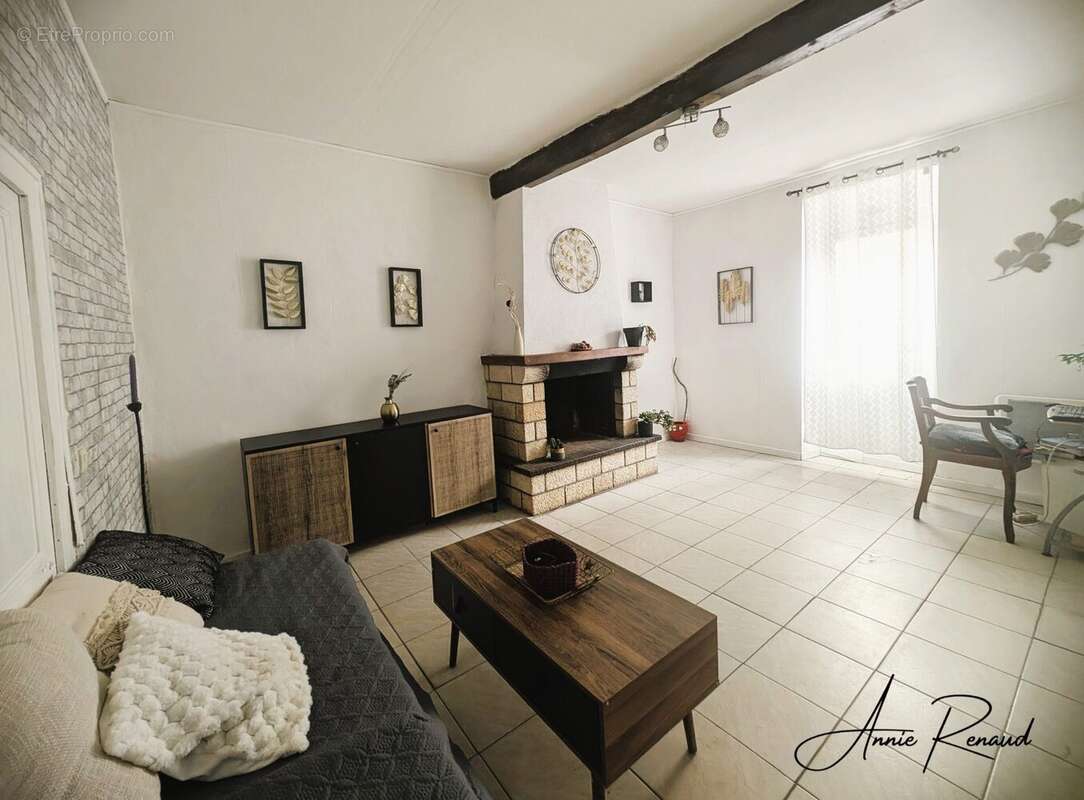 Maison à SAINT-VITE