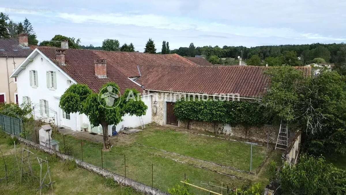 Maison à ANNESSE-ET-BEAULIEU