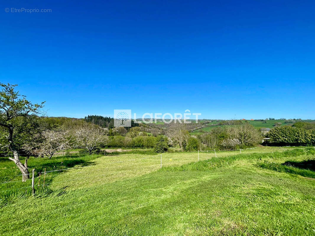 Maison à LESCURE-JAOUL