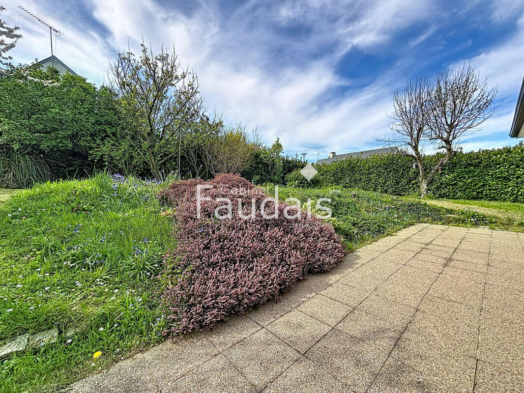 Maison à PONT-HEBERT