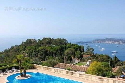 Appartement à EZE