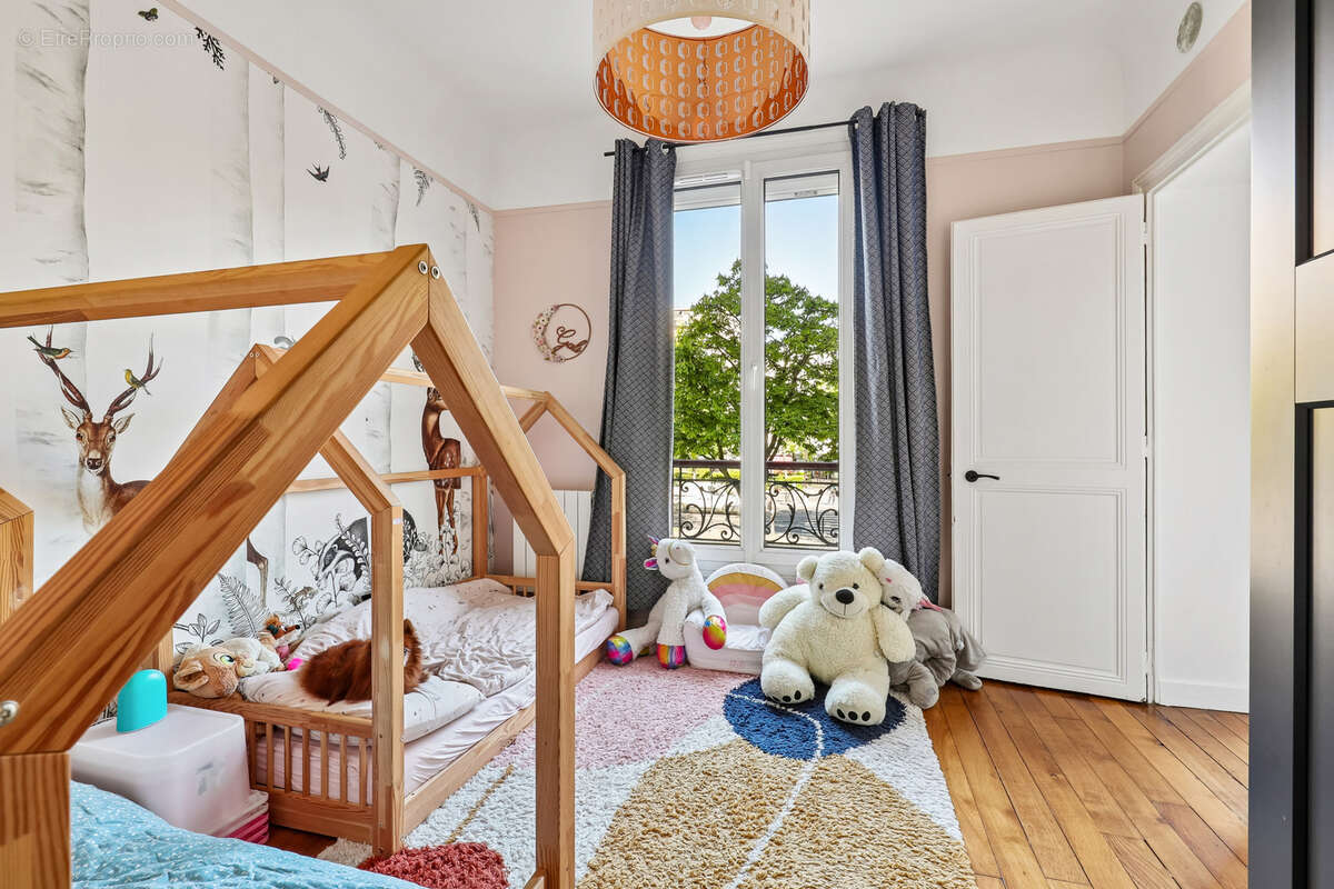 Appartement à PARIS-12E