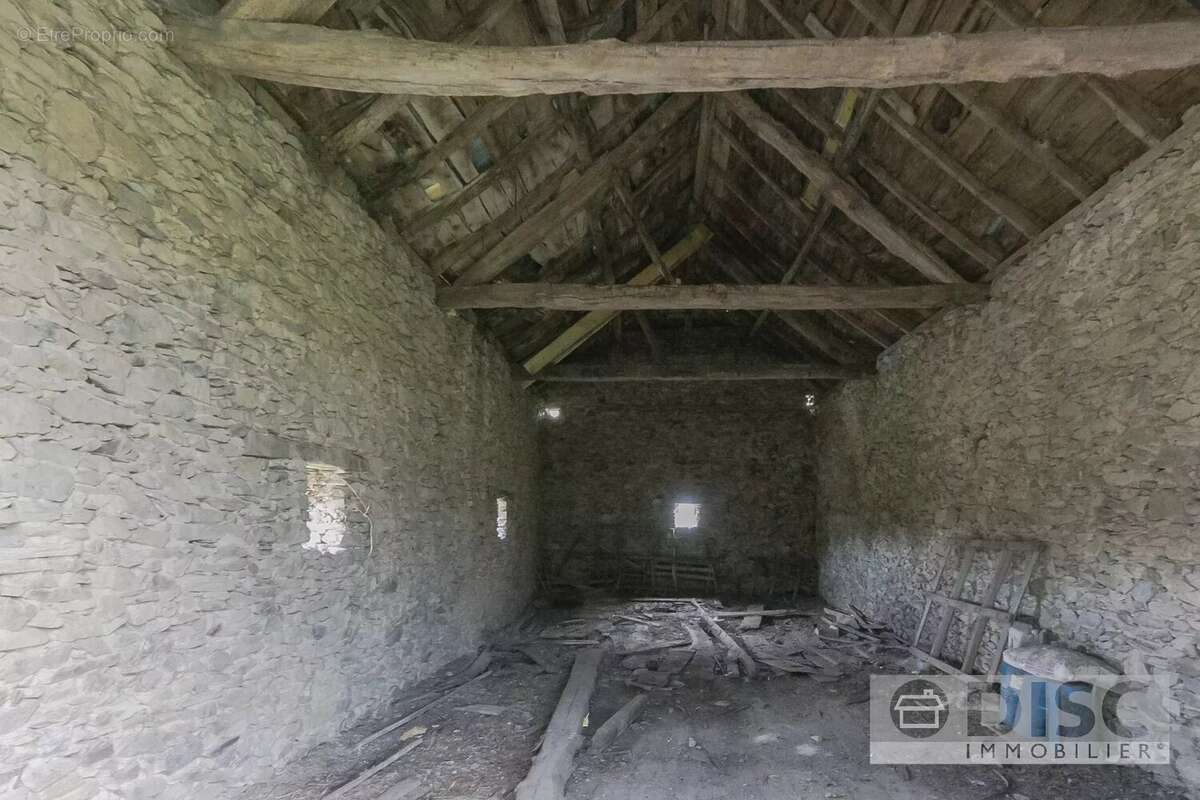 Maison à SAINT-ANDRE-DE-NAJAC