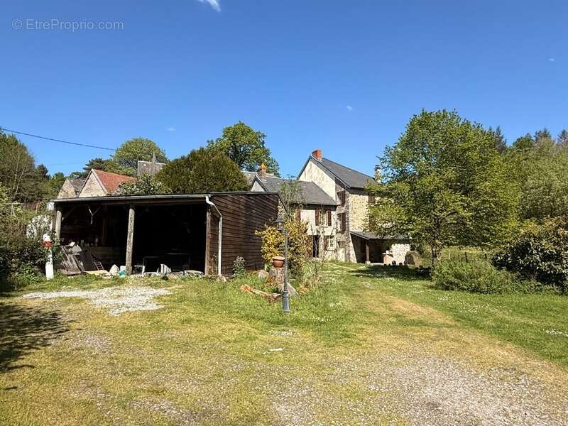 Maison à SAINT-VAURY