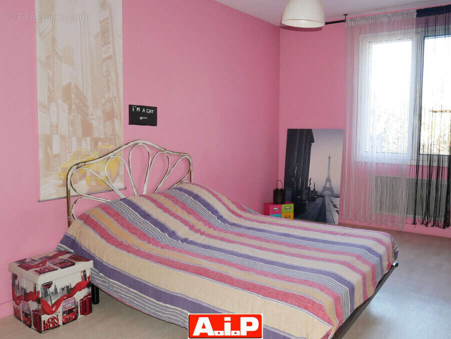 Maison à NUEIL-LES-AUBIERS